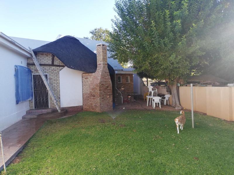 5 Bedroom Property for Sale in Kakamas Northern Cape